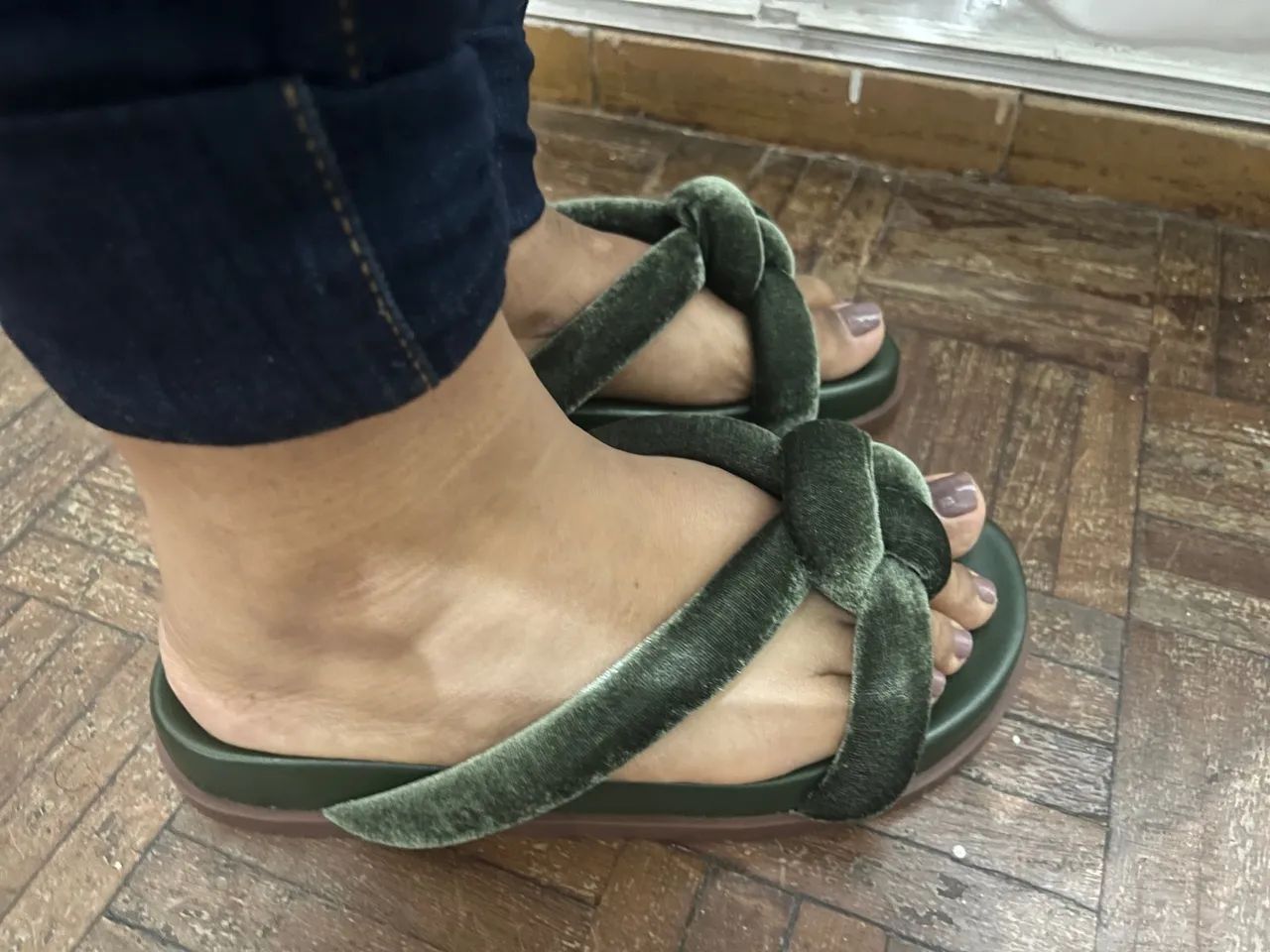 Sandália Verde com Detalhe em Nó
