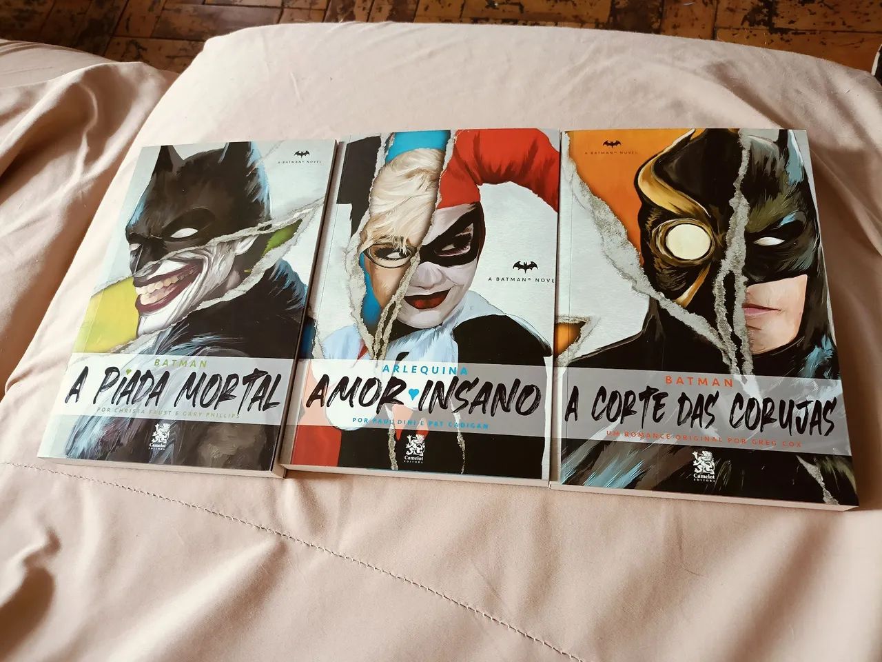Coleção DC Comics | 3 livros + 3 marcadores de página + Pôster 