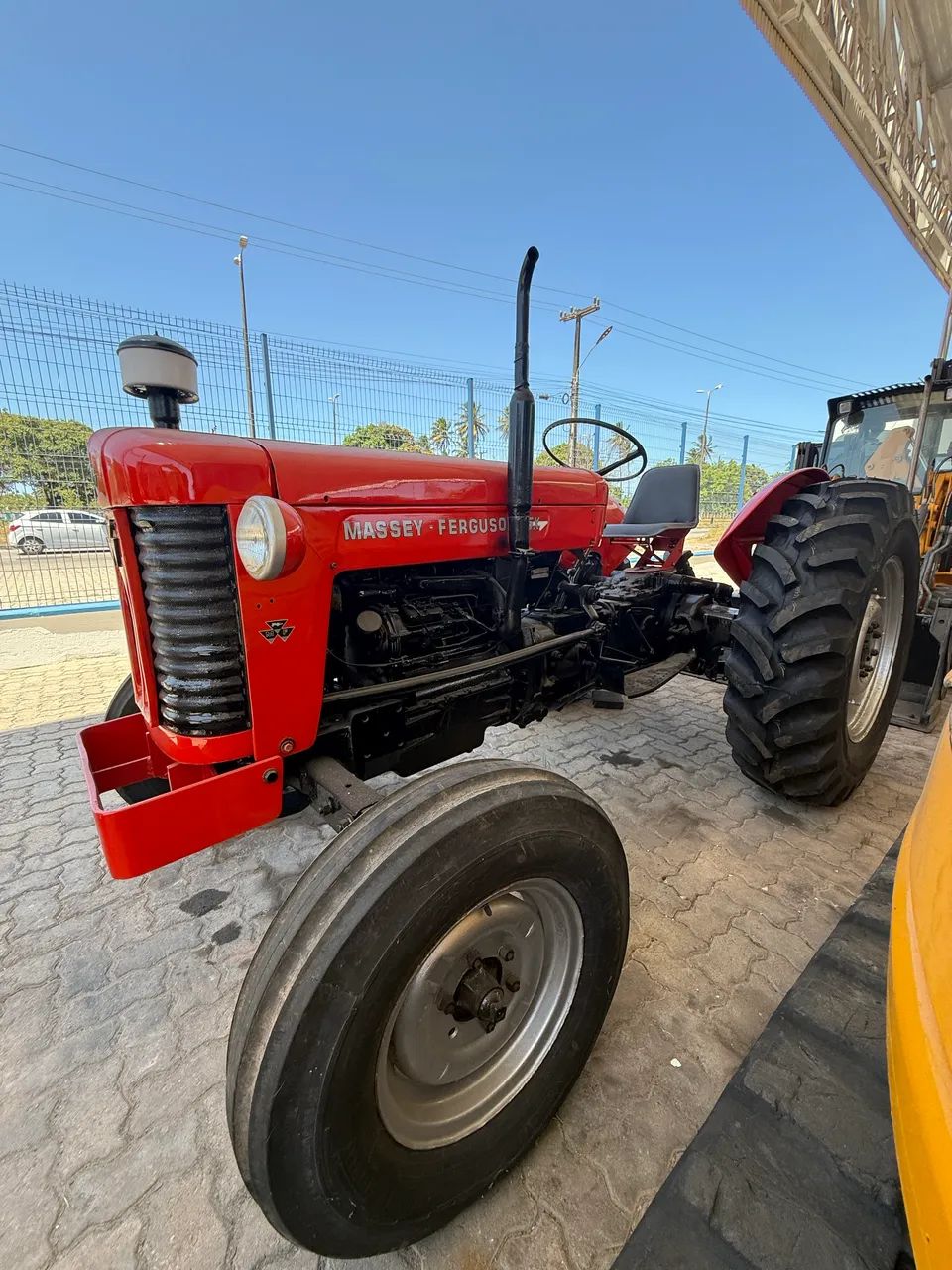 Trator MF 65x - Foto 2
