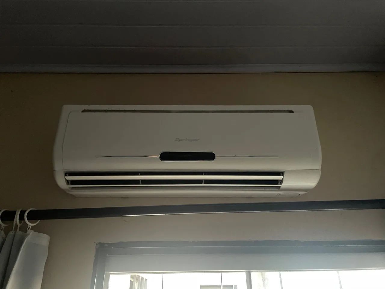 Ar Condicionado Springer, Galadeira, Máquina de lavar e fogão 