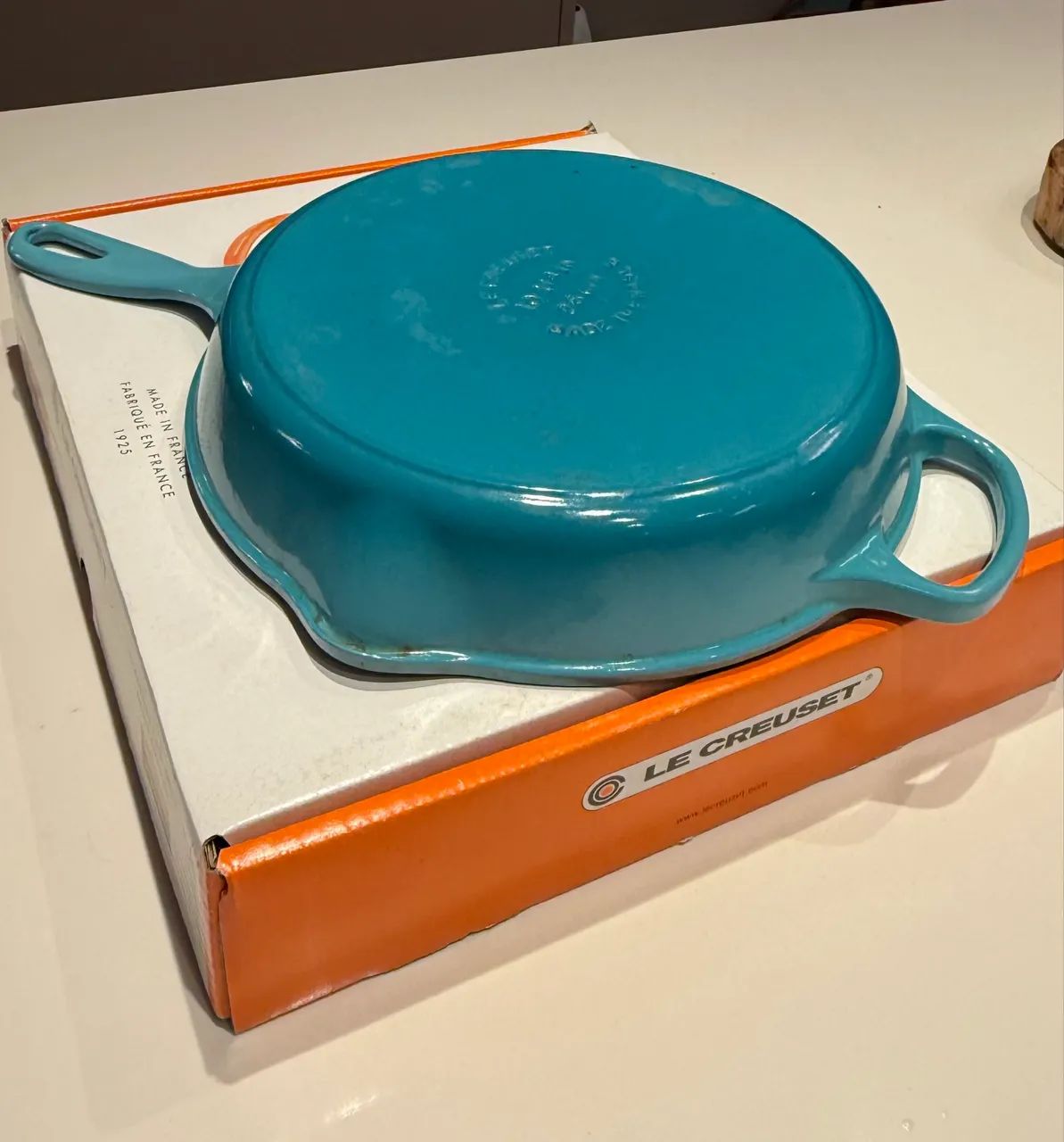 Frigideira Le Creuset Skillet Redonda 26cm Signature - Caribe - Foto 2