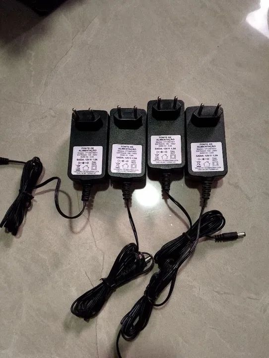 4 Fontes de Alimentação 12V 1.5A - Novas