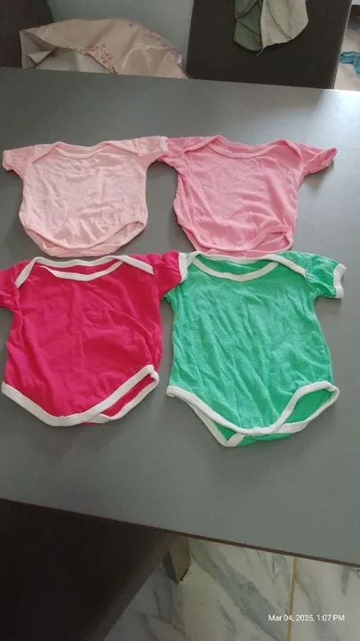 Kit 4 Bodies Bebê - Tamanhos P e M