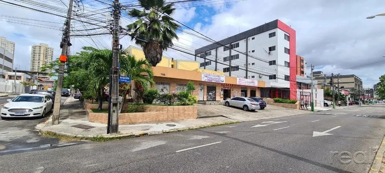 Prédio Comercial com lojas e salas vizinho a faculdade Ari de Sá - Foto 2