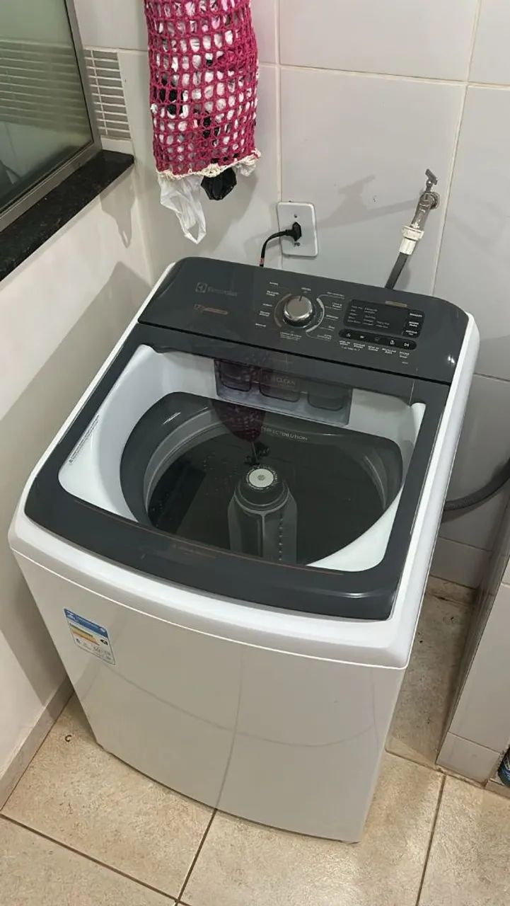 MÁQUINA DE LAVAR ELECTROLUX 17KG - Máquinas de Lavar e Secadoras