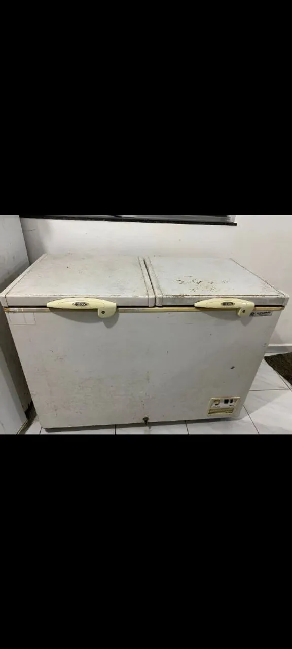 Freezer Horizontal Duas Portas BEM CONSERVADA