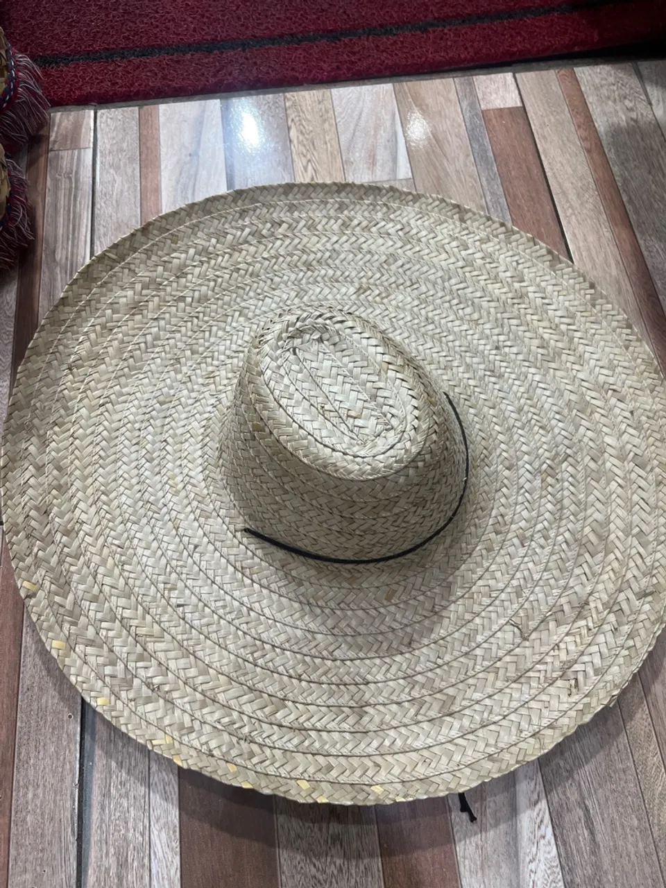 Chapéu imenso mexicano 80 reais