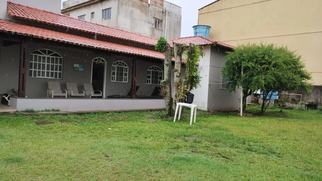 Casa colônia a 150 m da praia Du lê.