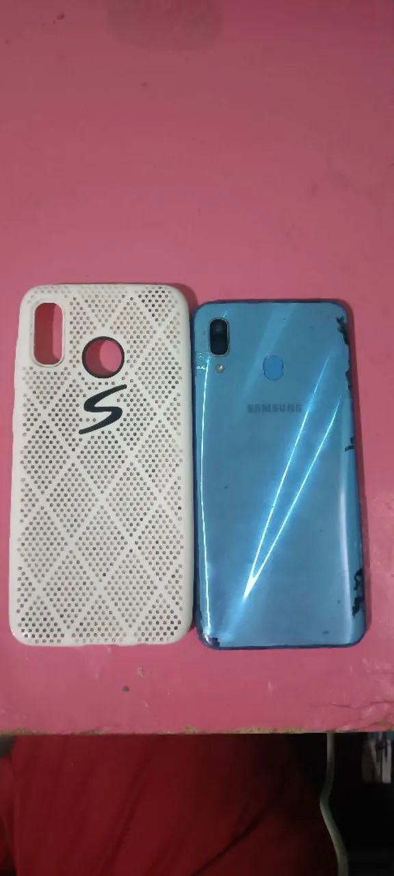 Samsung Galaxy A30 