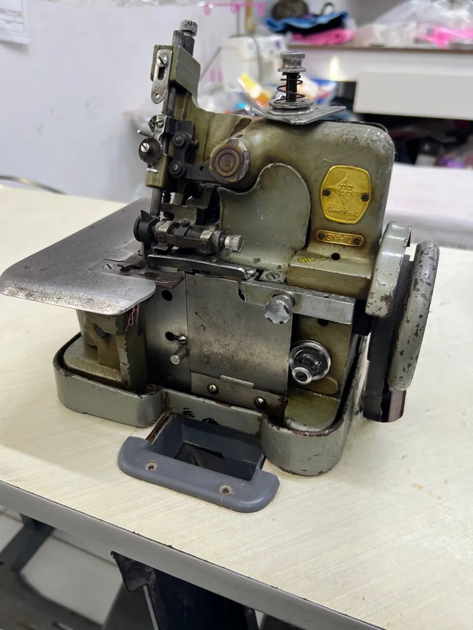 Máquina de Costura Overlock Industrial - Foto 2