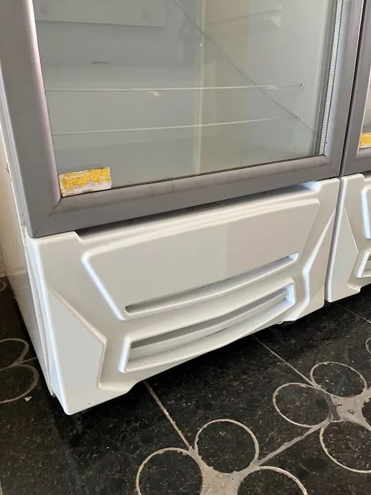 Geladeira Expositora de Bebidas - Semi Nova - Foto 2