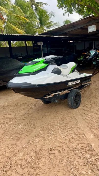 Jet Ski Sea-Doo - Impecável 
