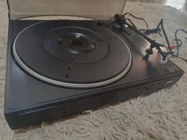 Toca Discos LPs Compactos Vintage Sharp Modelo RP101 + Diversos LPS compactos - Foto 2