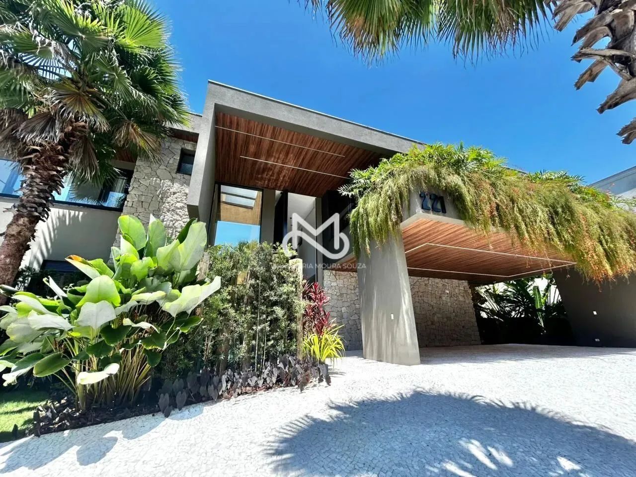 Casa Nova de Altíssimo Padrão  855 m² de sofisticação, com 6 suítes, À Venda - Foto 3