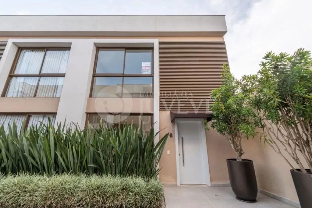 IMOBILIARIA JUVEVE VENDE RESIDÊNCIA CONDOMINIO FECHADO VISTA ALEGRE RUA MIGUEL TSCHANNER,  - Foto 2