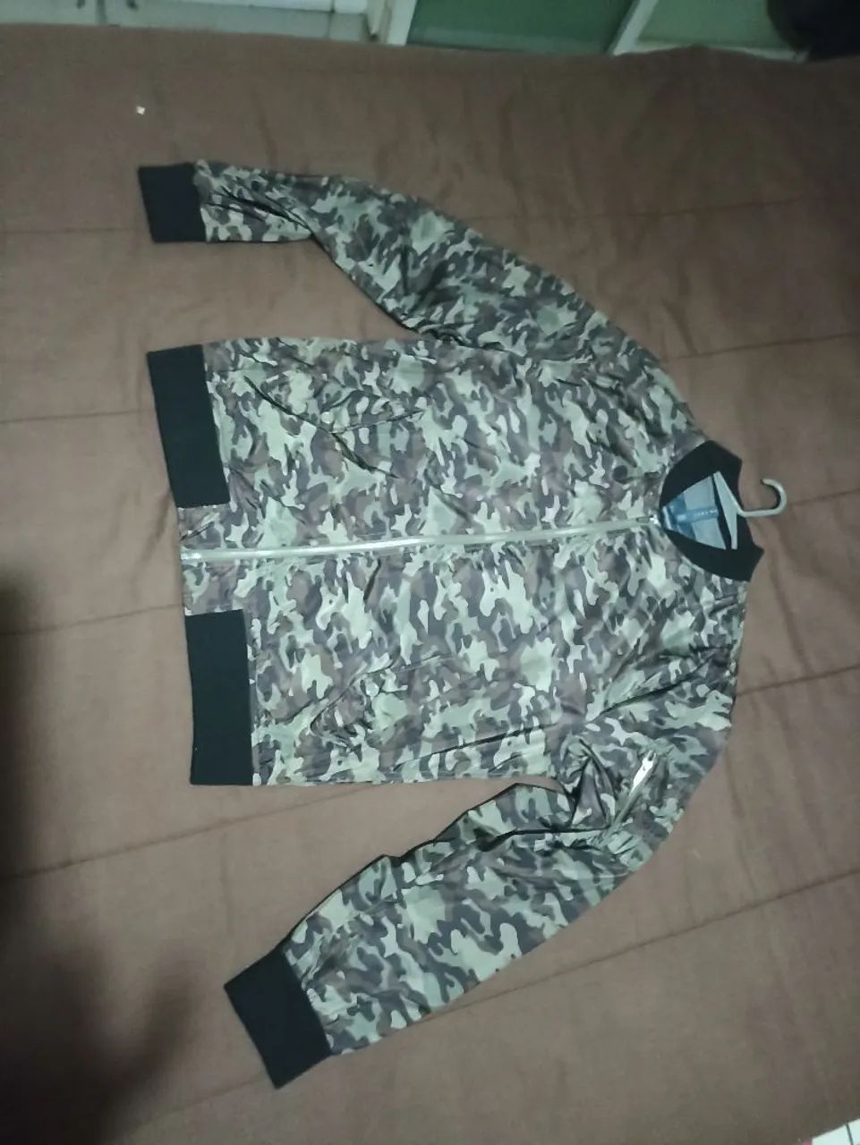 Jaqueta Camuflada Masculina Zara , tamanho P