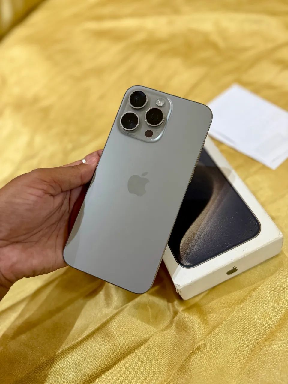 iPhone 15 pro Max 256 g - Celulares e Smartphones - Sebastião