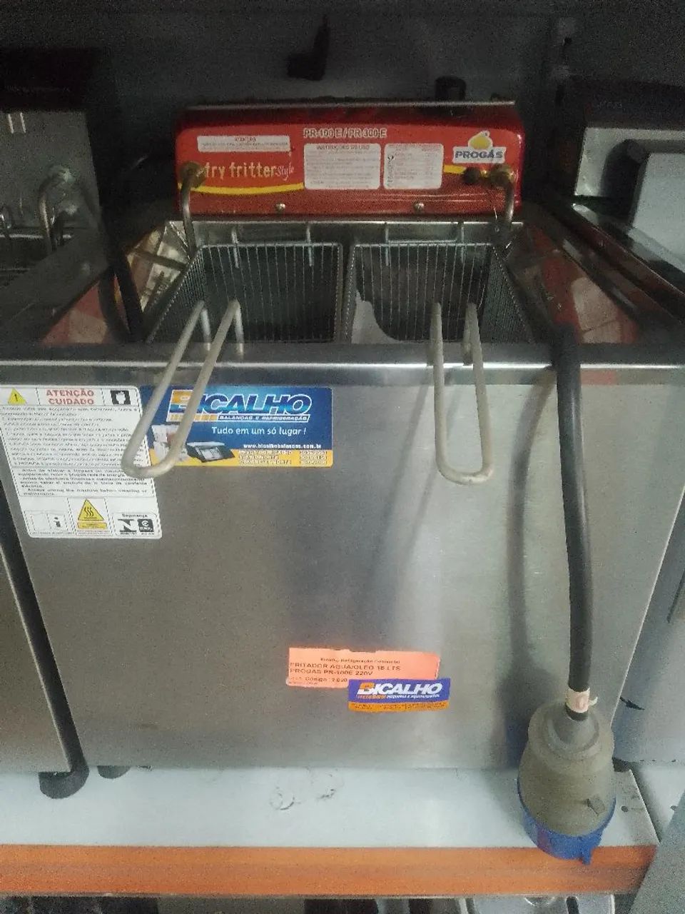 Fritadeira Industrial Progas 18 litros água e óleo Nova
