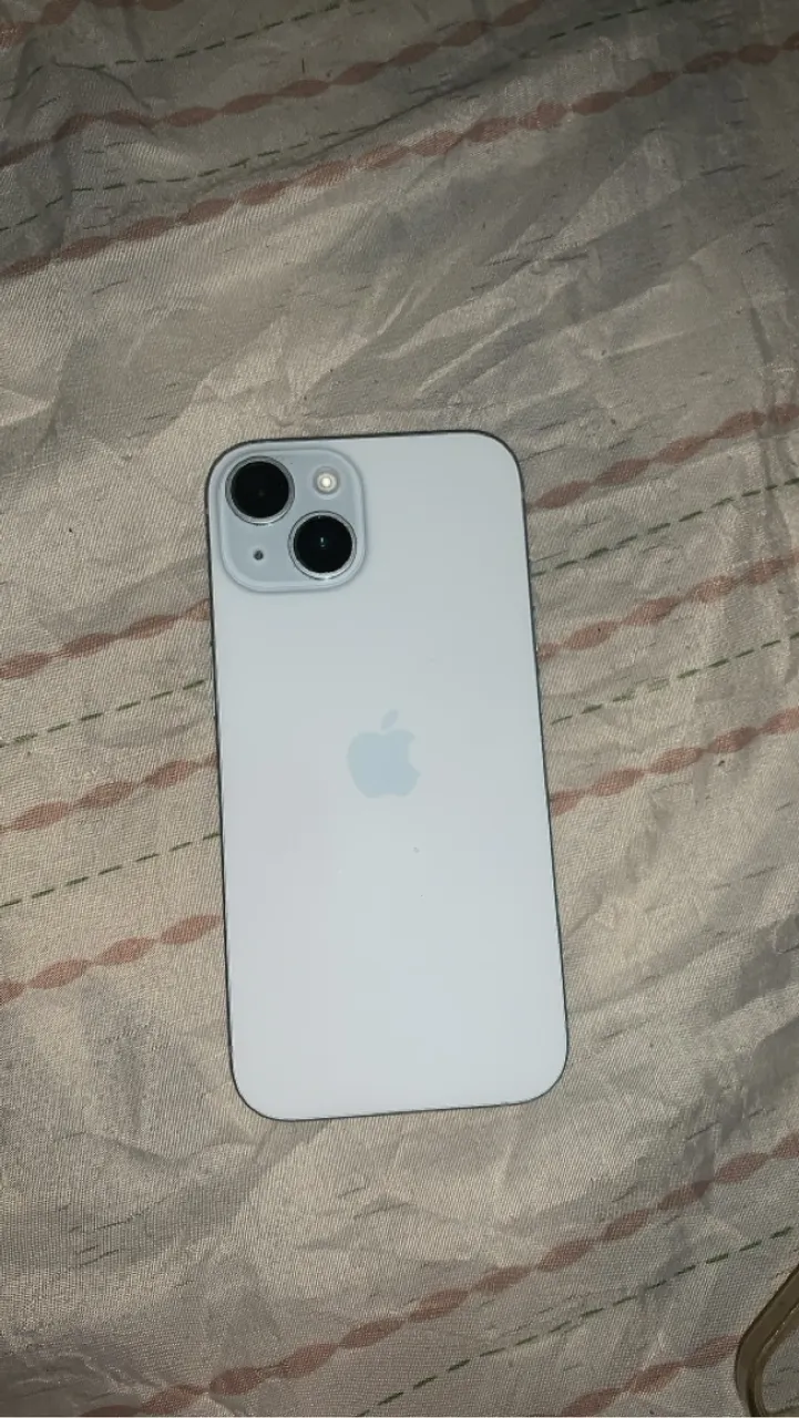 Vendo iPhone 15 NOVO