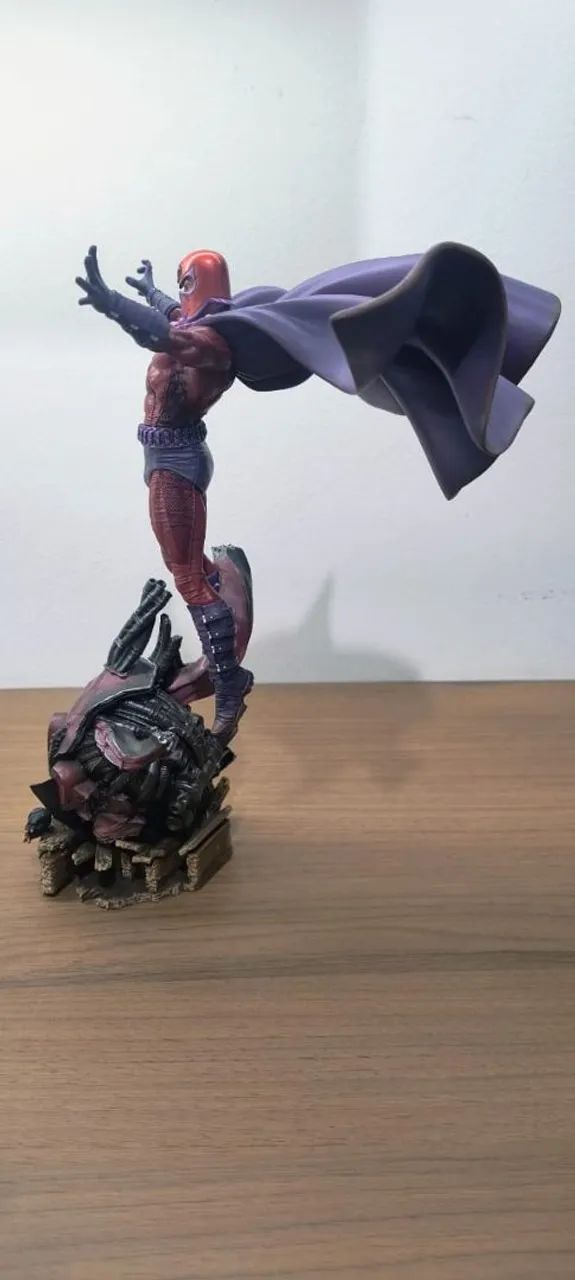Estátua Magneto 1/10 - Iron Studios - Foto 3