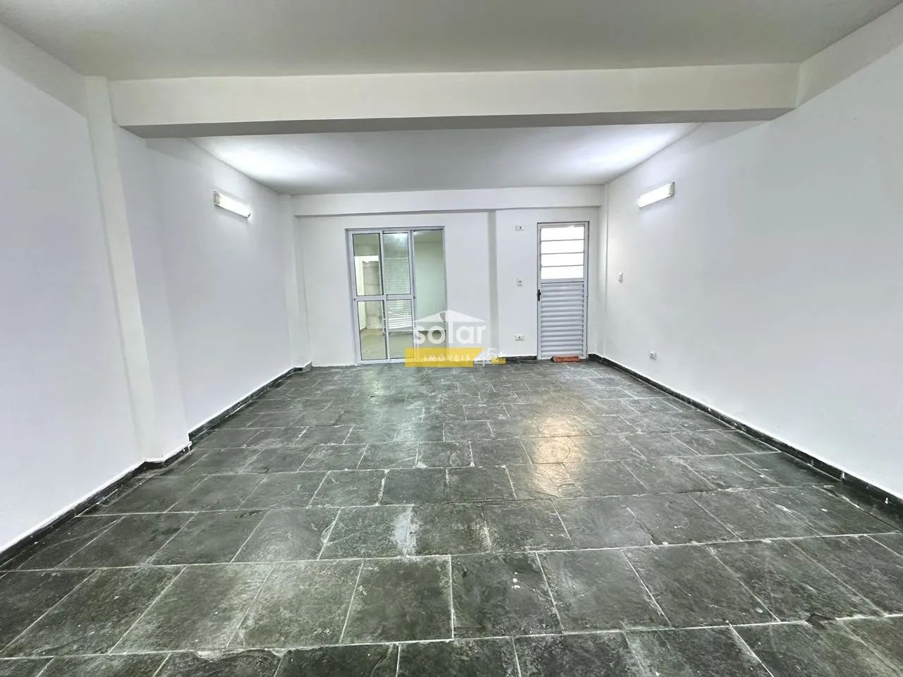 SOBRADO PARA LOCAÇÃO - Foto 2