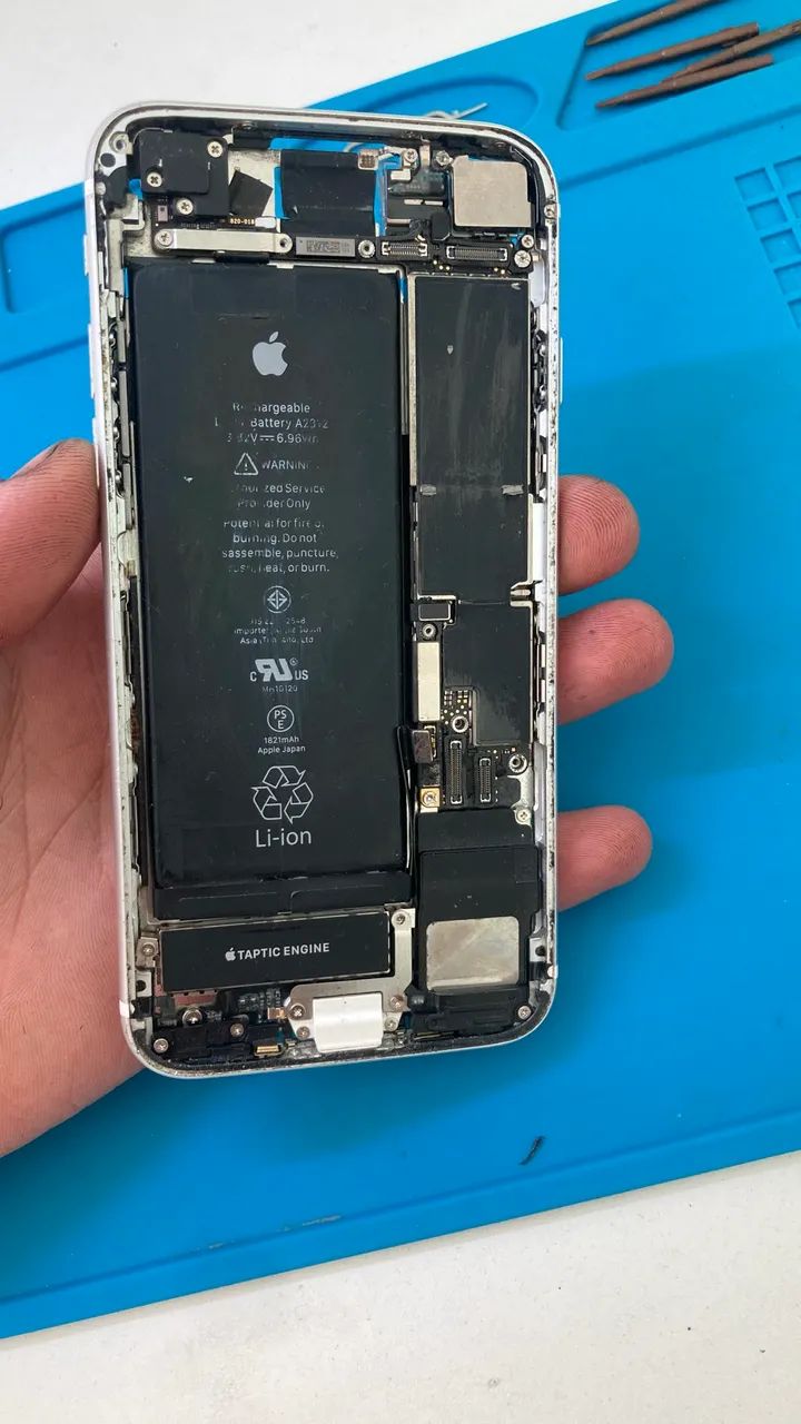 Carcaça iPhone SE 2020
