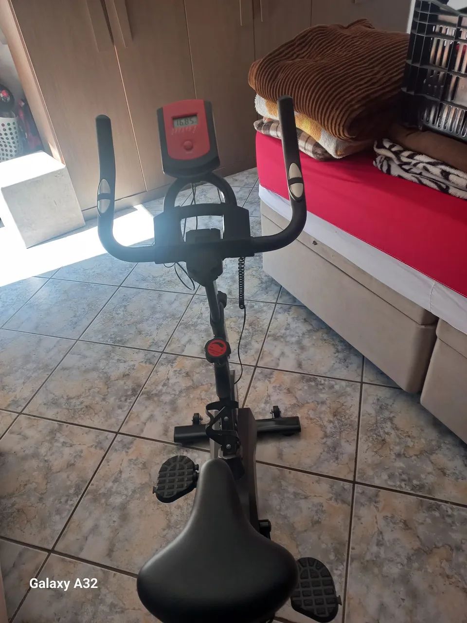 Bicicleta ergométrica nova pouco uso - Foto 2