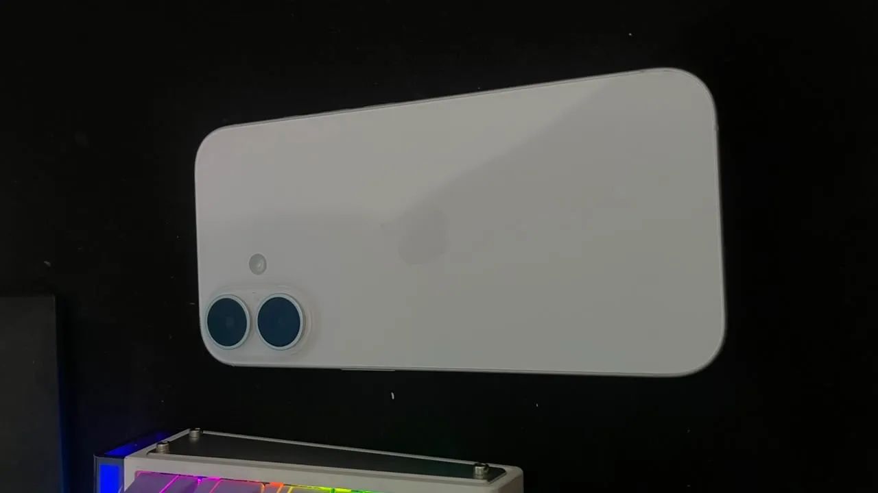 IPhone 16 