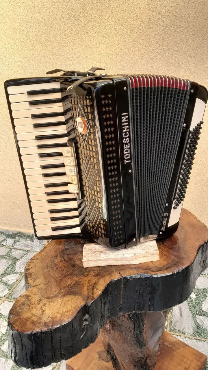 Acordeon todeschini super 5