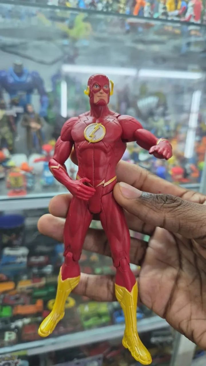 Boneco Flash DC Multiverse 15 cm