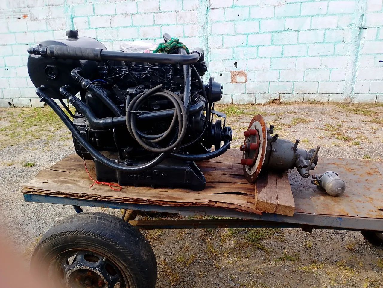 Motor diesel marinizado Isuzu C201( thermo king)