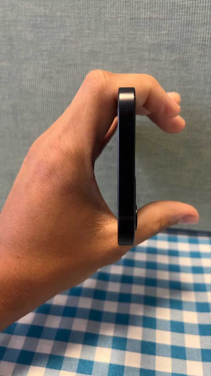 Celular IPhone 12 64GB