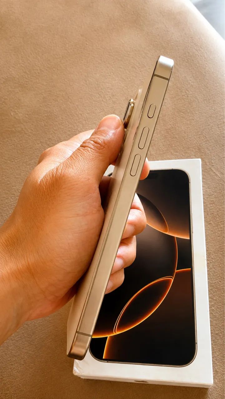 iPhone 16 Pro Max - Desert Titanium | 256 GB - Foto 4