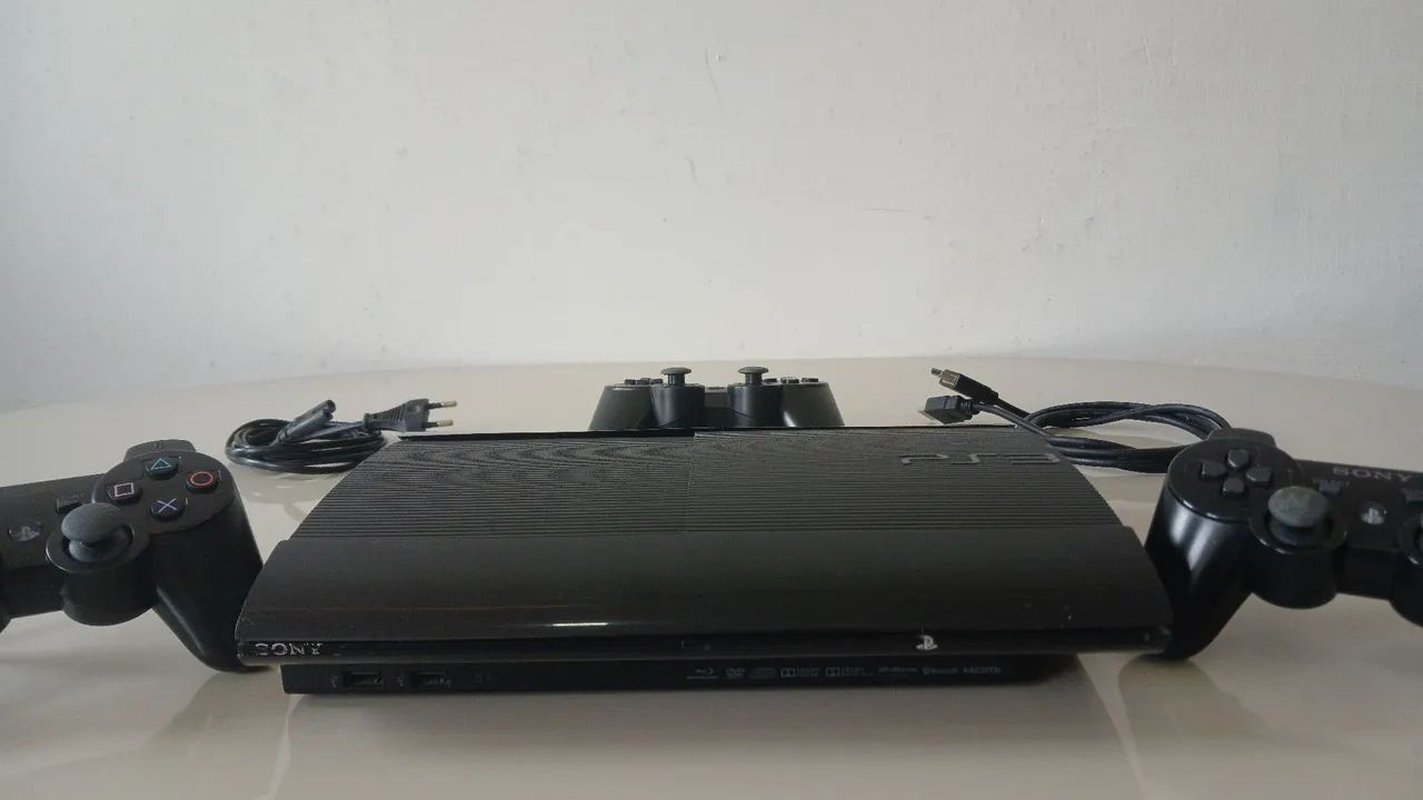 Playstation 3 SUPER SLIM. Limpeza total e higienização. Pasta térmica nova.