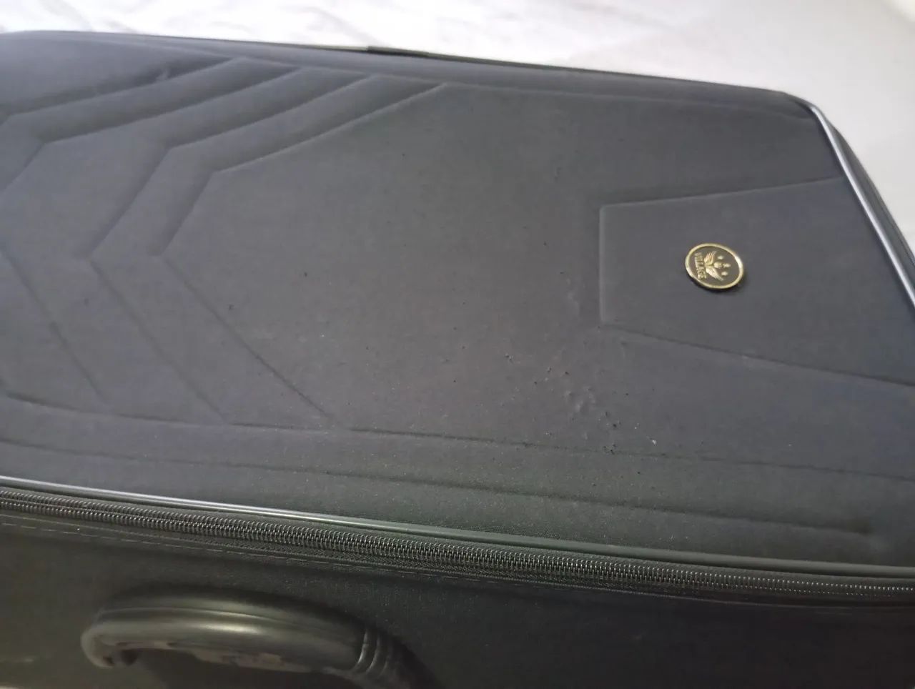 Mala 32kg em tecido na cor preta- R$125 - Foto 4
