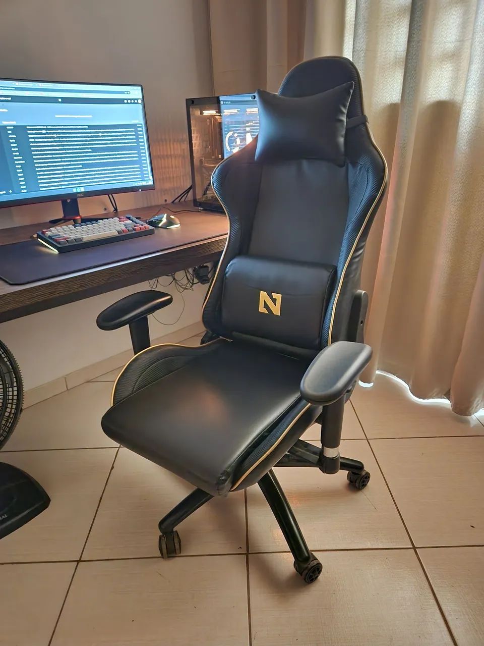 Cadeira Gamer Pichau Preta/Yellow (Entrego)