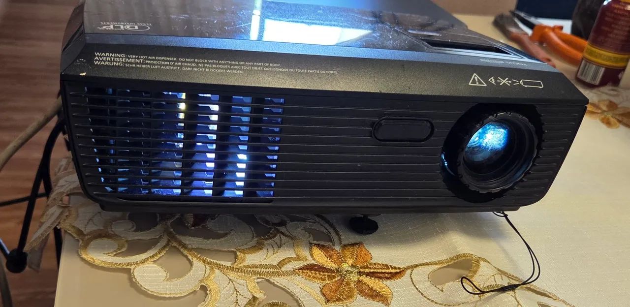 Projetor multimidia Panasonic PT-LS26 2600 lumens  - Foto 2