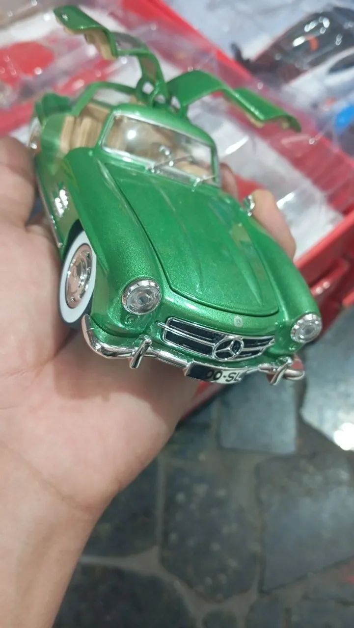 Carrinhos colecionáveis Material metal pegar corda abrir as portas  