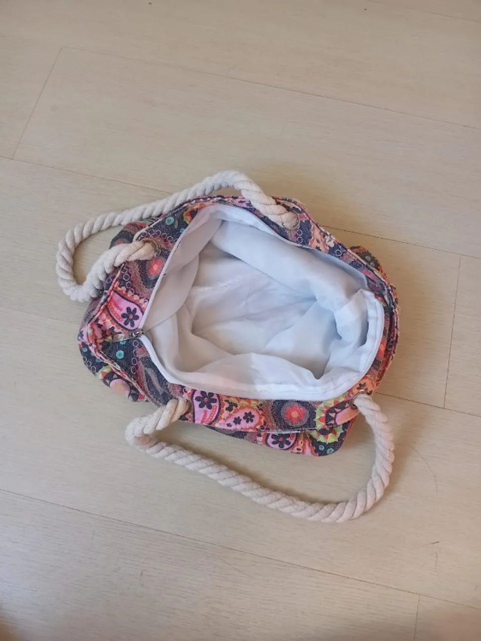 Bolsa rosa com Ziper e Alça de Cordas 44cm x 36cm - Foto 3
