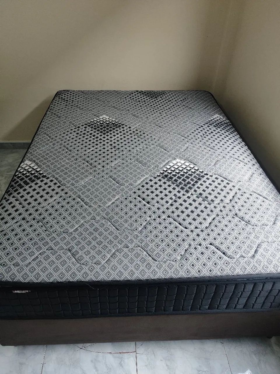 Cama box casal com colchão