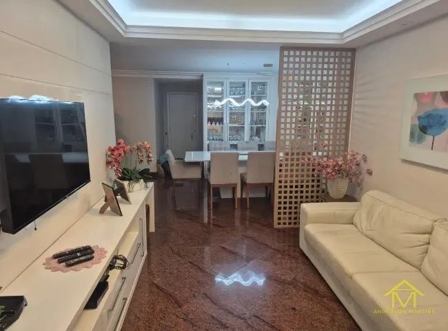 Apartamento perto da Praia em Praia da Costa: 4 Quartos com Suíte com Praticidade  