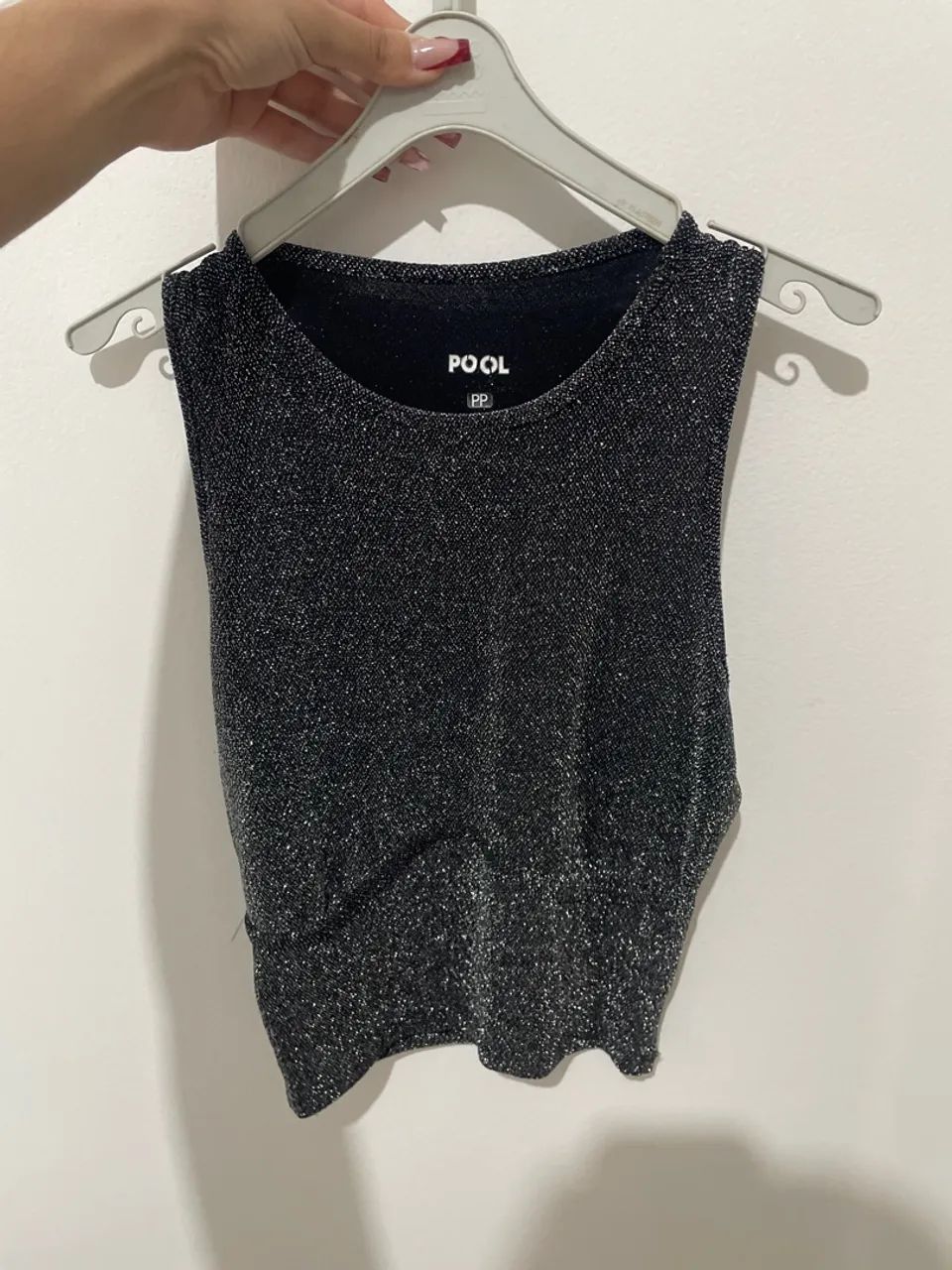Cropped preto brilhoso