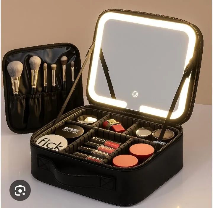 Maleta com espelho led 