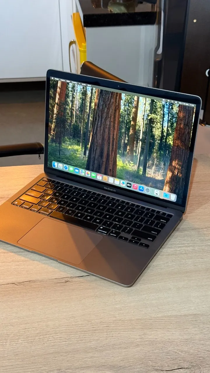 Macbook Air 2015 - Core i5 - RAM 8GB / SSD128 GB - Tela 13,3