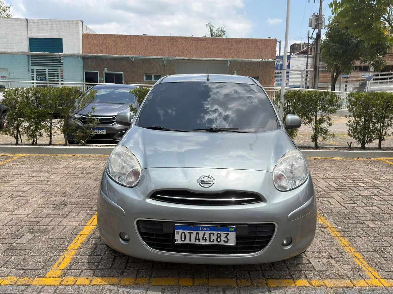 Nissan March MARCH SV 1.6 16V Flex Fuel 2014