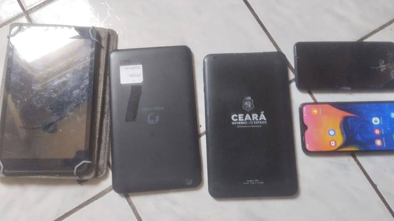 Celular e tablet 