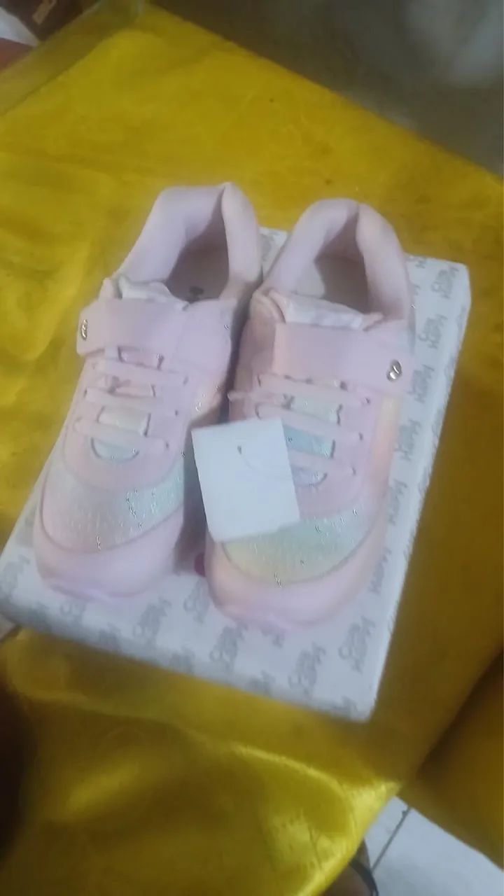Vende sapato imfatil