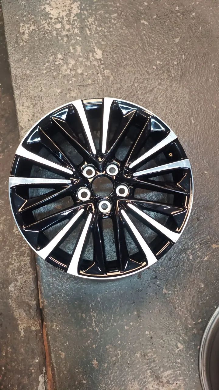 Roda 18" Corolla Cross 