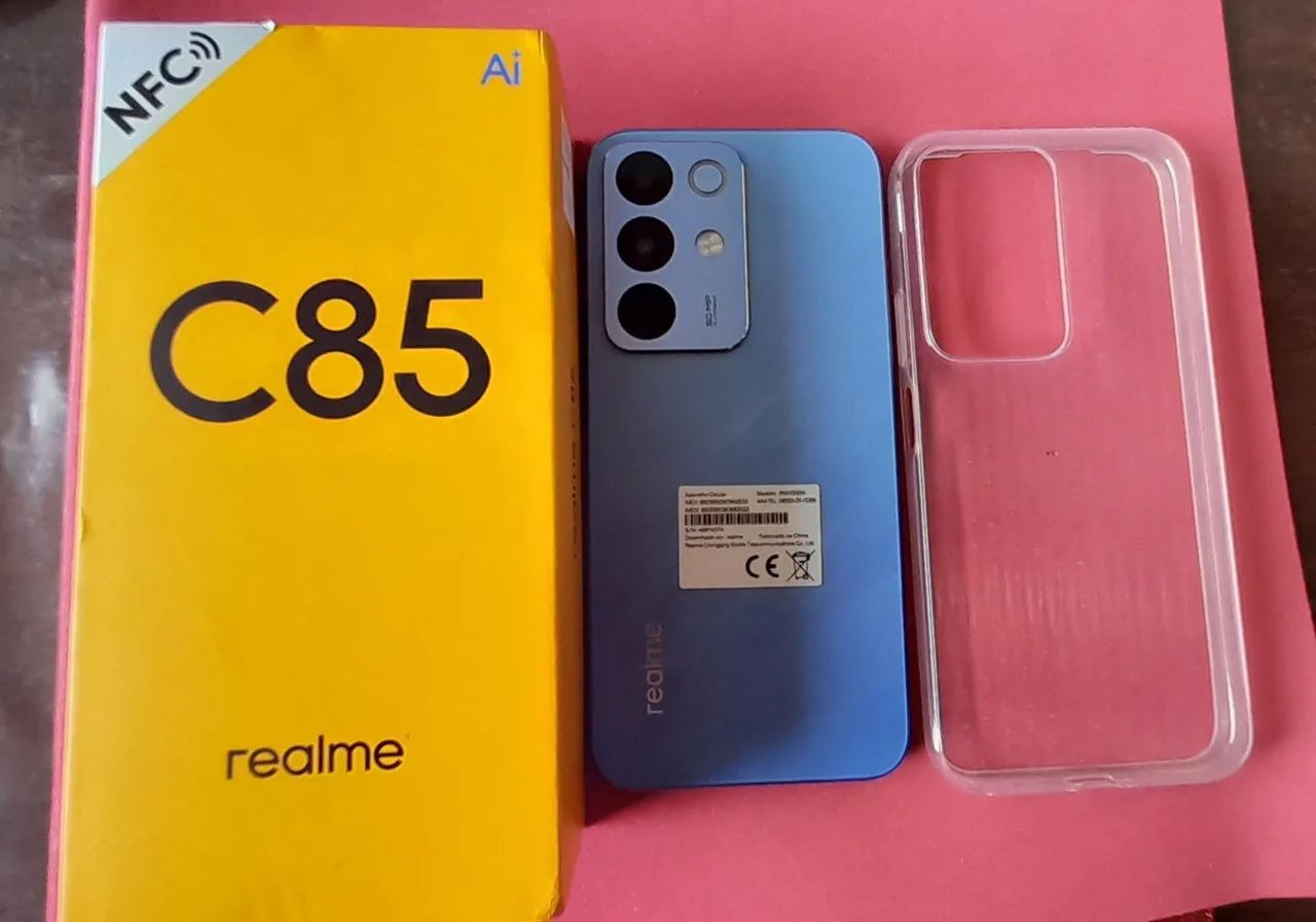 Vende-se esse celular Novinho 