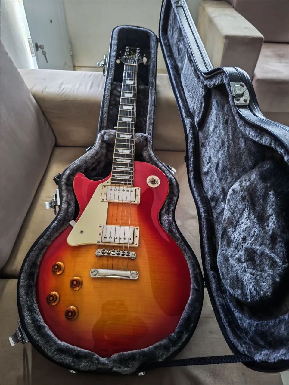 EPIPHONE LES PAUL STANDARD PRO ? CANHOTA | COM HARD CASE